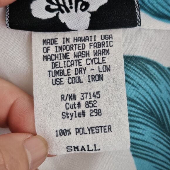 Vintage Hilo Hattie Hawaiian Shirt: 90s Floral Print, Men's Small - Picture 5 of 8